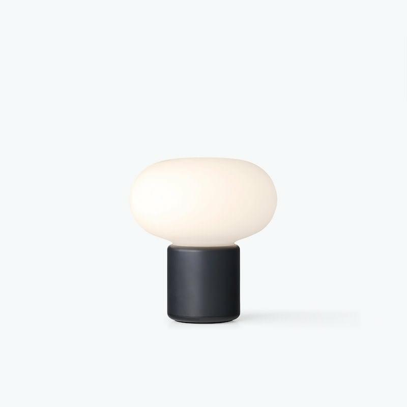 Karl-Johan Portable Lampe De Table – New Works  | Lampes De Table Éclairage Extérieur Cold Black